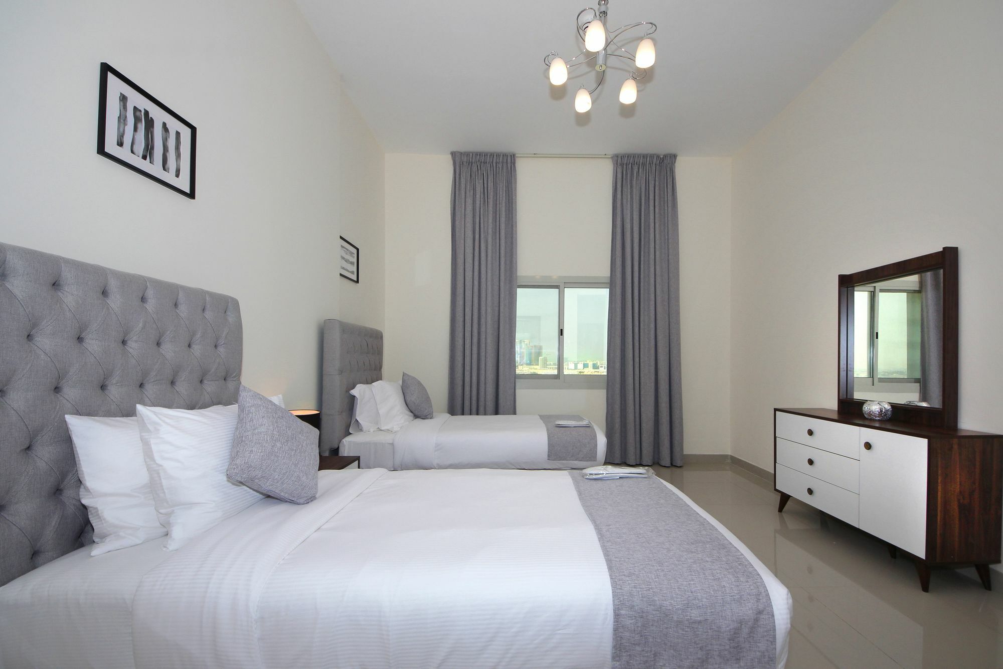 Spacious 2 Bedroom In Al Telal 11, Al Barsha 1 Dubai Luaran gambar