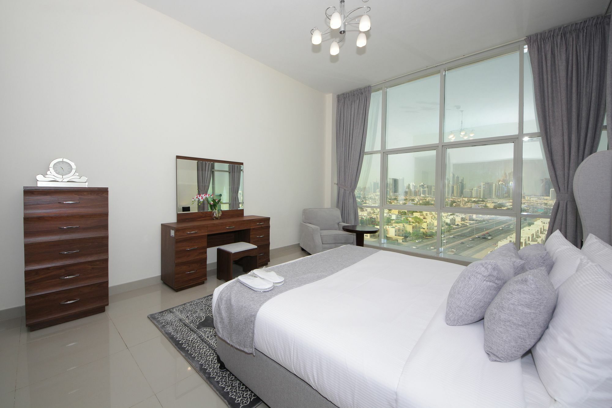Spacious 2 Bedroom In Al Telal 11, Al Barsha 1 Dubai Luaran gambar