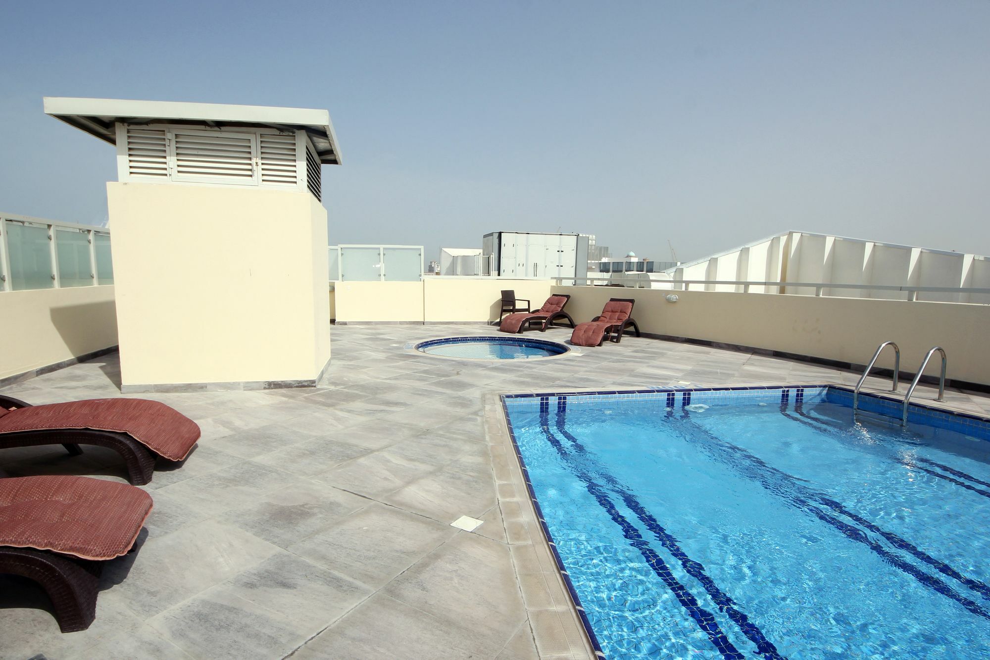 Spacious 2 Bedroom In Al Telal 11, Al Barsha 1 Dubai Luaran gambar